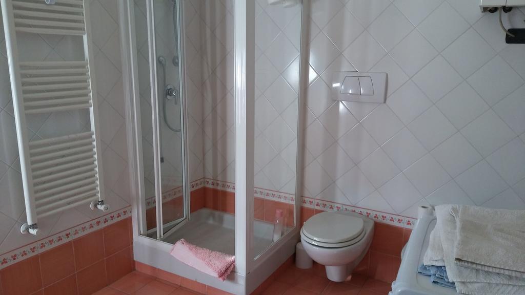 Porta Romana Sarzana Bagian luar foto